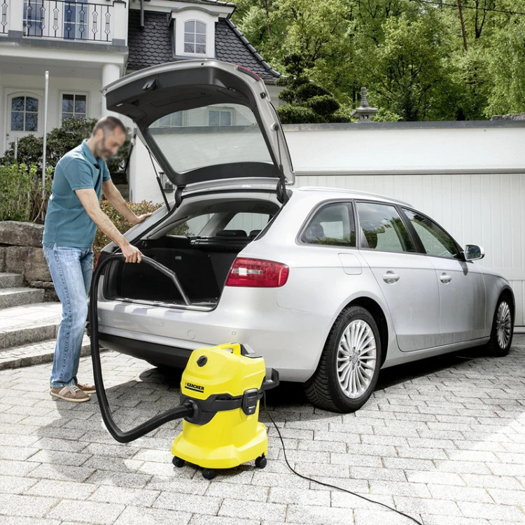 جاروبرقی آب و خاک کارچر مدل WD4